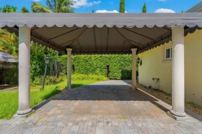 730 NE 116th St, Biscayne Park, FL 33161 - Photo 59