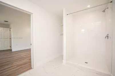 20720 NW 34 Avenue, Miami Gardens, FL 33056 - Photo 21