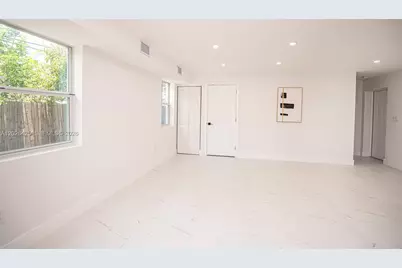 20720 NW 34 Avenue, Miami Gardens, FL 33056 - Photo 15