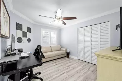 15037 Brighton Ln, Davie, FL 33331 - Photo 23