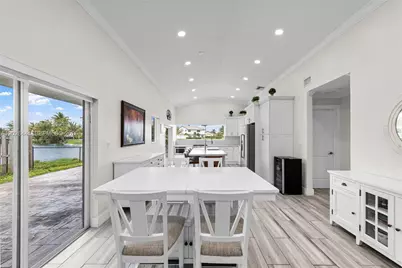 15037 Brighton Ln, Davie, FL 33331 - Photo 13
