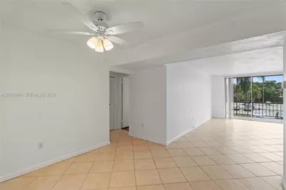 7100 NW 17th St #219, Plantation, FL 33313 - Photo 7