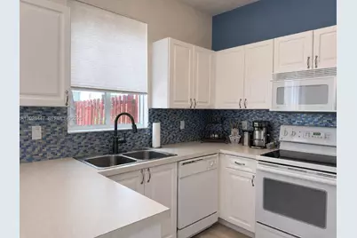 12444 SW 125th St, Miami, FL 33186 - Photo 11