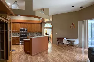 2242 NW 129th Ave, Pembroke Pines, FL 33028 - Photo 5