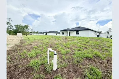 911 Cleveland Ave, Lehigh Acres, FL 33972 - Photo 63