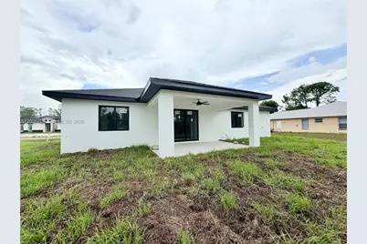 911 Cleveland Ave, Lehigh Acres, FL 33972 - Photo 57