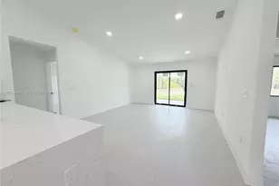 911 Cleveland Ave, Lehigh Acres, FL 33972 - Photo 17