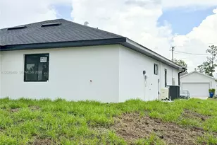 911 Cleveland Ave, Lehigh Acres, FL 33972 - Photo 61