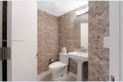 1010 SW 2nd Ave #809, Miami, FL 33130 - Photo 9