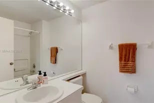 8054 Sanibel Dr, Tamarac, FL 33321 - Photo 33