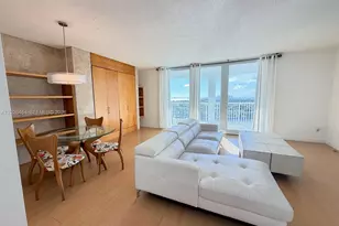 5401 Collins Ave, Miami Beach, FL 33140 - Photo 3