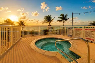 5401 Collins Ave, Miami Beach, FL 33140 - Photo 15