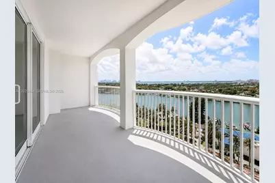 5401 Collins Ave #1022, Miami Beach, FL 33140 - Photo 21