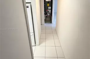 5201 NW 7th St, Miami, FL 33126 - Photo 7