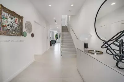 10659 NE Quaybridge Ct #C5, Miami, FL 33138 - Photo 9