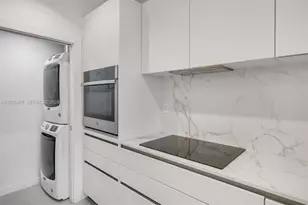 10659 NE Quay Bridge Ct, Miami, FL 33138 - Photo 7