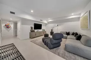 10659 NE Quay Bridge Ct, Miami, FL 33138 - Photo 3