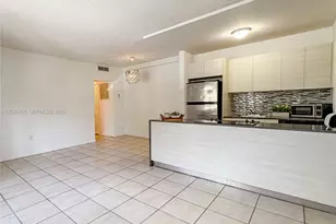2430 NE 135th St, North Miami, FL 33181 - Photo 5