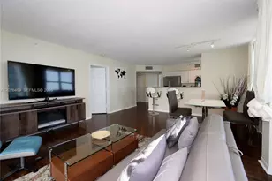 1155 Brickell Bay Dr, Miami, FL 33131 - Photo 7