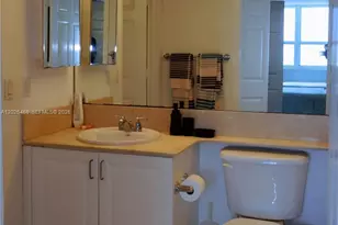 1155 Brickell Bay Dr, Miami, FL 33131 - Photo 15