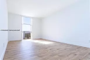 13499 Biscayne Blvd, North Miami, FL 33181 - Photo 19