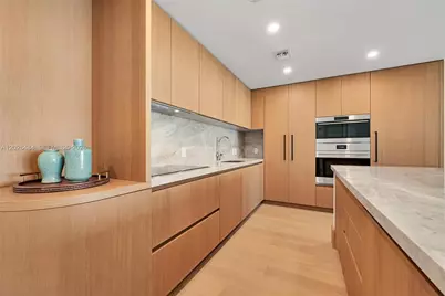1176 97th St #502, Bay Harbor Islands, FL 33154 - Photo 1