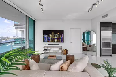 900 Biscayne Blvd #4412, Miami, FL 33132 - Photo 3