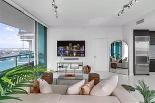 900 Biscayne Blvd, Miami, FL 33132 - Photo 3