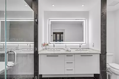 900 Biscayne Blvd #4412, Miami, FL 33132 - Photo 9