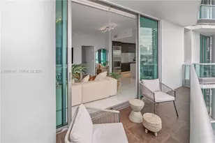 900 Biscayne Blvd, Miami, FL 33132 - Photo 11