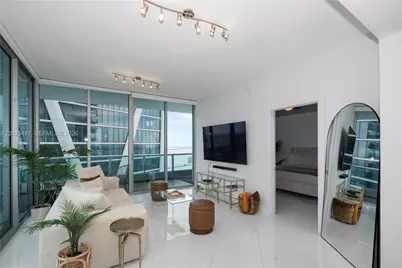 900 Biscayne Blvd #4412, Miami, FL 33132 - Photo 3