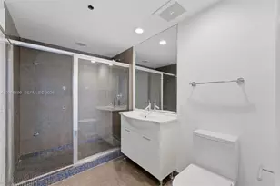 475 Brickell Ave, Miami, FL 33131 - Photo 17