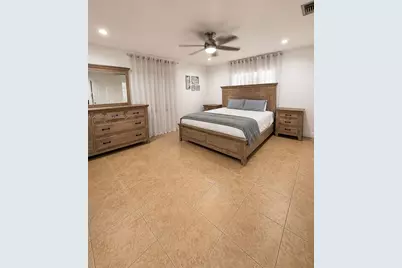 8303 SW 20th St, North Lauderdale, FL 33068 - Photo 9