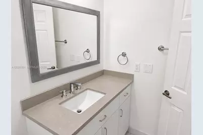 8303 SW 20th St, North Lauderdale, FL 33068 - Photo 17