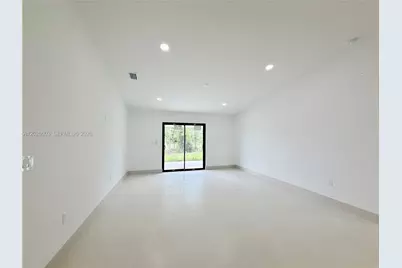 705 Colyer St E, Lehigh Acres, FL 33974 - Photo 31