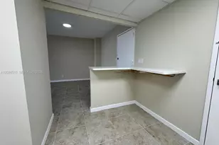 401 Golden Isles Dr, Hallandale Beach, FL 33009 - Photo 15