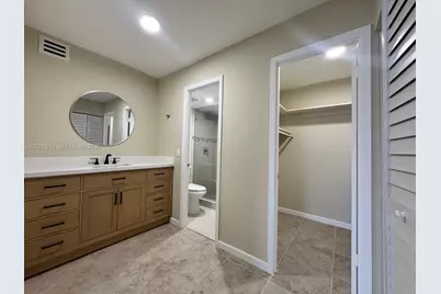 401 Golden Isles Dr #614, Hallandale Beach, FL 33009 - Photo 37