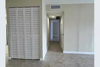 401 Golden Isles Dr #614, Hallandale Beach, FL 33009 - Photo 27