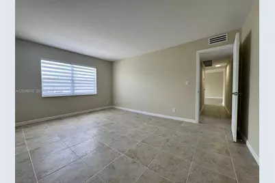 401 Golden Isles Dr #614, Hallandale Beach, FL 33009 - Photo 35