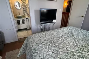 10428 NW 3rd St, Pembroke Pines, FL 33026 - Photo 19