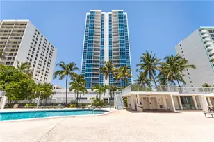 2655 Collins Ave, Miami Beach, FL 33140 - Photo 31