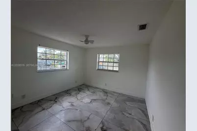 5911 NW 19th Ct #11, Lauderhill, FL 33313 - Photo 9