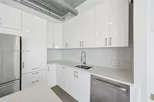 10 SW South River Dr, Miami, FL 33130 - Photo 3