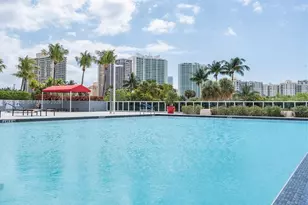 3625 N Country Club Dr, Aventura, FL 33180 - Photo 35