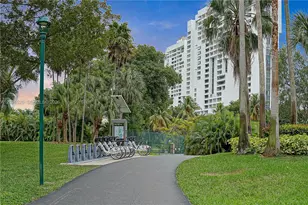 3625 N Country Club Dr, Aventura, FL 33180 - Photo 49