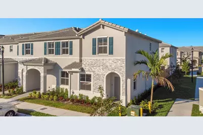 1716 SE 26th Rd #1716, Homestead, FL 33035 - Photo 3