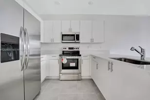 1716 SE 26th Rd, Homestead, FL 33035 - Photo 11