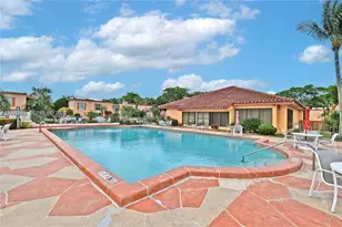 7231 Miami Lakes Dr, Miami Lakes, FL 33014 - Photo 9