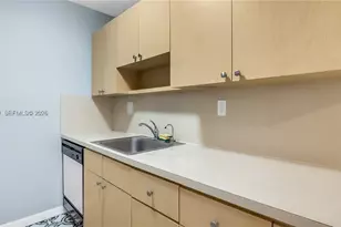 7231 Miami Lakes Dr, Miami Lakes, FL 33014 - Photo 17