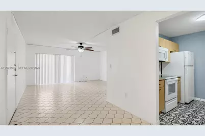 7231 Miami Lakes Dr #C5, Miami Lakes, FL 33014 - Photo 3